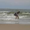 Volker skimboarding his eden pro board @ Renesse Northshore 20.06.04