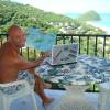 Arjen checking the map of the Virgin Islands/Maagden Eilanden